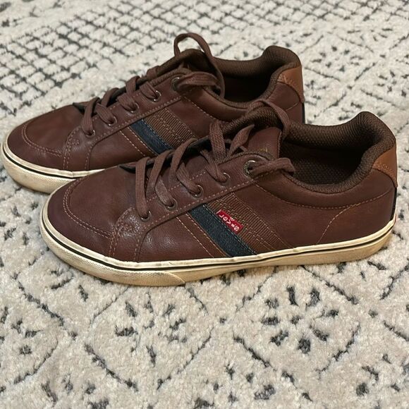 LEVI'S RED TAG BROWN LACE UP KIDS SHOES Sz 3.5 - Picture 1 of 7